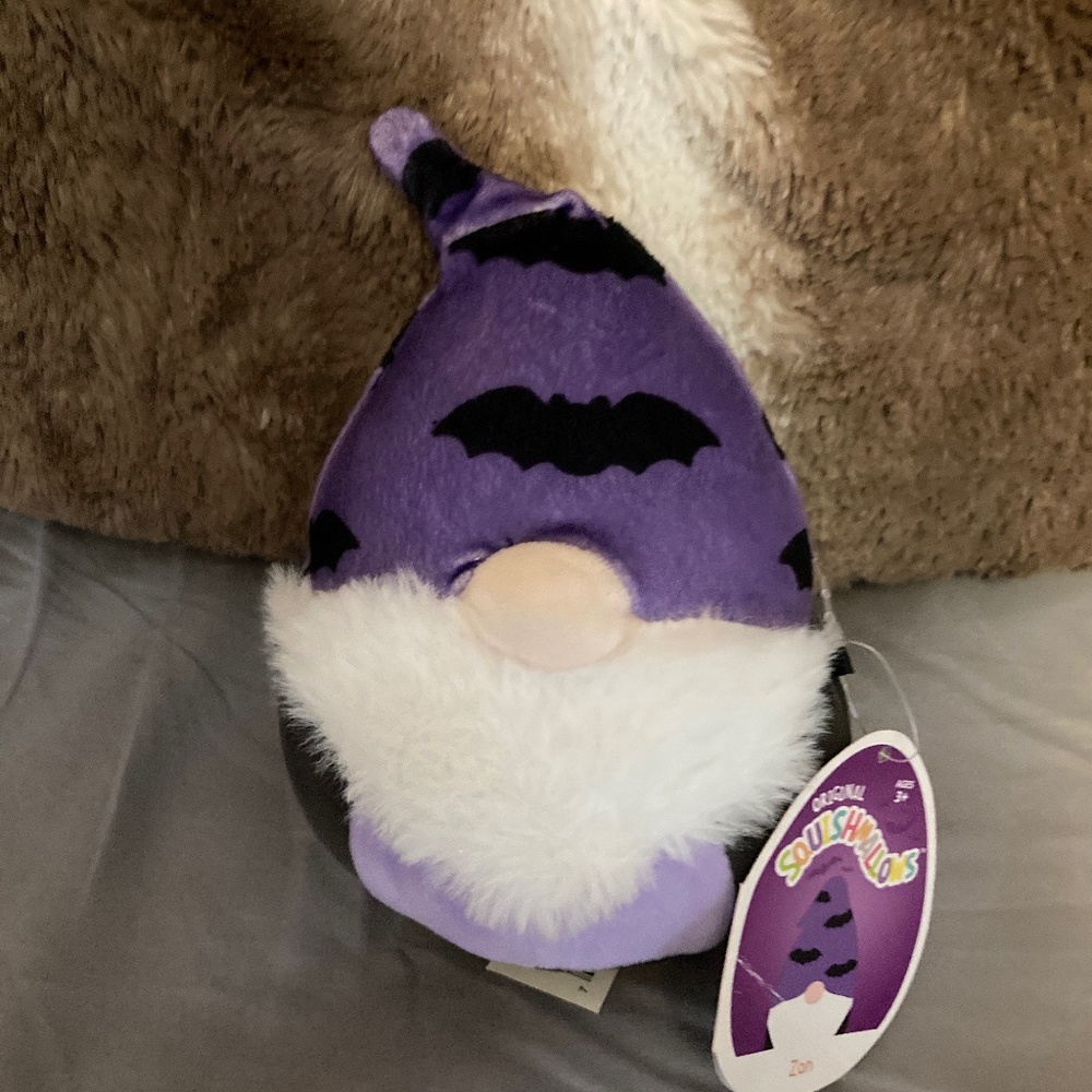 Zan the Halloween nome squishmallow